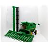 Image 1 : John Deere 9760 combine Ertl 1:32 Has Box