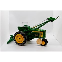 John Deere 720 w/ 80 blade & 45 loader Precision Classics Ertl 1:16 Has BOox