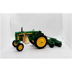 John 420 w/ KBL disc Precision Key #4 Ertl 1:16 Has Box