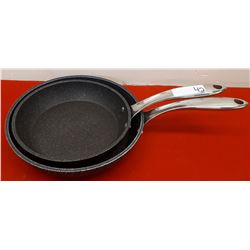 2 FRYING PANS