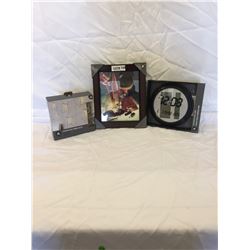 8X10 FRAMED PIC + DIGITAL WALL CLOCK + LED BATTERY STRING LIGHTS