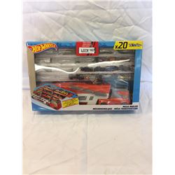 HOT WHEELS MEGA HAULER