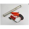 Image 1 : FLARE GUN AND FLARES