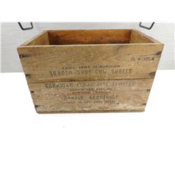 WOODEN CIL DOMINION AMMUNITION CRATE