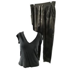 Five Feet Apart Stella (Haley Lu Richardson) Movie Costumes