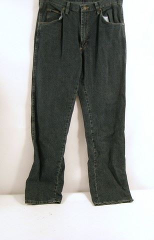Out of the Furnace Gerald 'Red' Baze (Sam Shepard) Movie Costumes