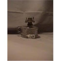 CROSS LINE FINGER LAMP, 5 1/2" B, 1880 CIRCA 
