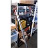 Image 3 : METAL ADJUSTABLE SHELF AS IS AND BLACK PLASTIC SHELF