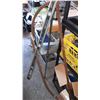 Image 1 : BUCK SAW AND LEVEL