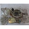 Image 2 : TRAY OF SILVER AND GOLD TONE ESTATE JEWELERY