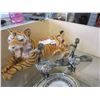 Image 2 : 2 METAL JEWELED PEACOCKS AND CERAMIC TIGER