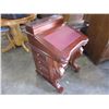 Image 2 : MAHOGANY WRITING DESK