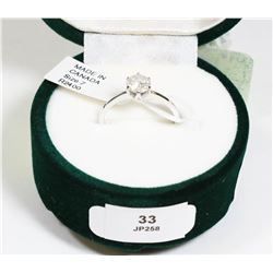 33) 14K WHITE GOLD DIAMOND RING
