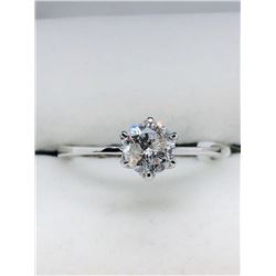 39) 10K WHITE GOLD DIAMOND RING