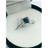 Image 3 : 46) 14K WHITE GOLD BLUE & WHITE DIAMOND RING