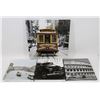 Image 1 : BUNDLE OF ASSORTED CANVAS PICTURES