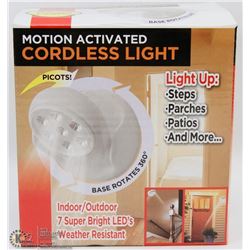 NEW! MOTION ACTIVATED CORDLESS LIGHT