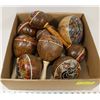Image 1 : FLAT OF ASSORTED MARACAS