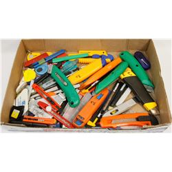 FLAT OF BOX CUTTERS.