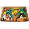 Image 1 : FLAT OF BOX CUTTERS.