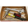 Image 1 : FLAT OF TOOLS.