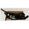 Image 1 : LOT OF 6 NEW DIFFERENT SIZE BELTS.