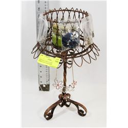 VINTAGE CANDLE LAMP/ JEWELRY STAND WITH 6