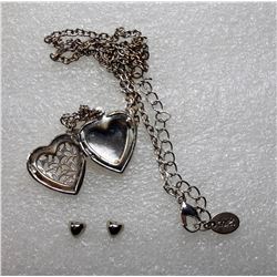 24)  VINTAGE SILVER TONE FILAGREE HEART