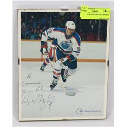 VINTAGE WAYNE GRETZKY SIGNED PHOTO