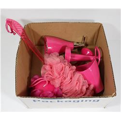 BOX W/ UMBRA SHOWHOME BATHROOM ACCESSORIES