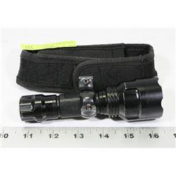MOUNTABLE TACTICAL FLASHLIGHT W/ CASE