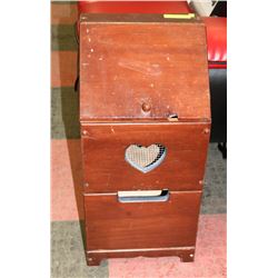 VINTAGE SOLID WOOD POTATO BOX
