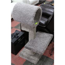 3 TIER CAT TREE.