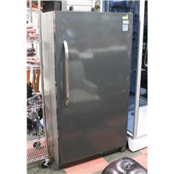 FRIGIDAIRE UPRIGHT FREEZER