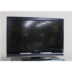 32" SONY BRAVIA FLAT SCREEN TV