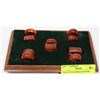 Image 1 : TRAY OF 10 CARNELIAN STONE RINGS