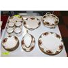 Image 2 : 70PC ROYAL ALBERT OLD COUNTRY ROSES CHINA.