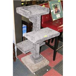 4 TIER CAT TREE.