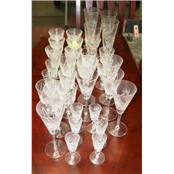 36PC PINWHEEL CRYSTAL ANGLED GLASSES,