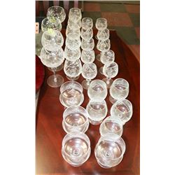 29PC PINWHEEL CRYSTAL ASSORTED WINE GLASSES.