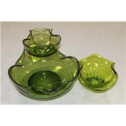 GROUP OF 2 GREEN GLASS DISHES.