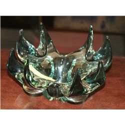 DARK GREEN ART GLASS DISH.