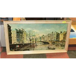 CANVAS PAINTING OF PARIS.