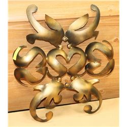 METAL WALL ART.