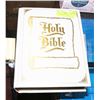 Image 1 : COLLECTORS HOLY BIBLE