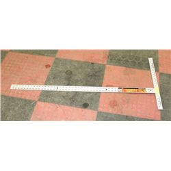 JOHNSON HEAVY DUTY 48" ALUMINUM DRYWALL SQUARE