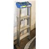 Image 1 : ALUMINUM STEP LADDER - HOUSEHOLD