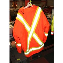 3-IN-1 WINTER TRAFFIC HIGH VIS PARKA. SIZE 4XL.