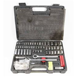 LARGE SOCKET SET IN HARD CASE