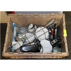 LOT OF MISC HOUSEHOLD ITEMS.